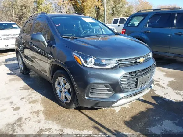 KL7CJLSM2NB564012 2022 CHEVROLET TRAX - Image 1