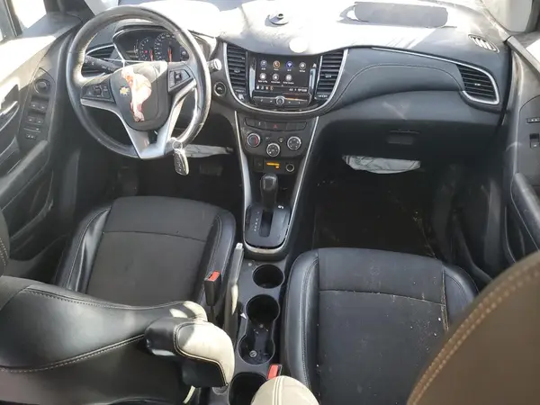KL7CJLSM3MB374234 2021 CHEVROLET TRAX - Image 8