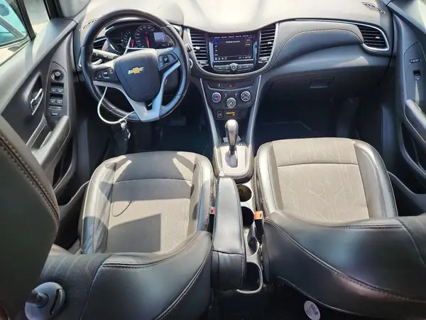 KL7CJLSM3MB374735 2021 CHEVROLET TRAX - Image 8