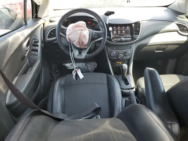 KL7CJLSM3NB525431 2022 CHEVROLET TRAX - Image 8