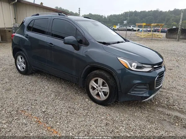 KL7CJLSM3NB530032 2022 CHEVROLET TRAX - Image 1