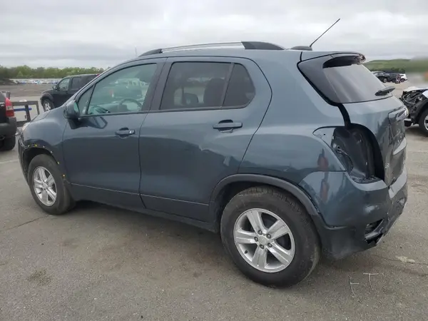 KL7CJLSM4MB365607 2021 CHEVROLET TRAX - Image 2