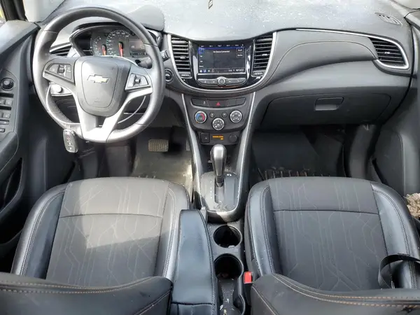 KL7CJLSM4MB376106 2021 CHEVROLET TRAX - Image 8