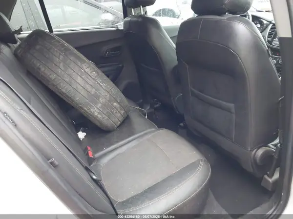 KL7CJLSM4NB500909 2022 CHEVROLET TRAX - Image 8