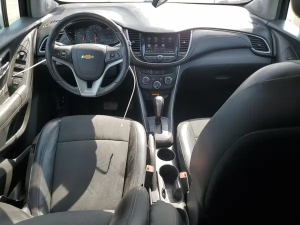 KL7CJLSM4NB539693 2022 CHEVROLET TRAX - Image 8