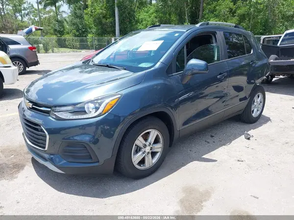 KL7CJLSM4NB564626 2022 CHEVROLET TRAX - Image 2