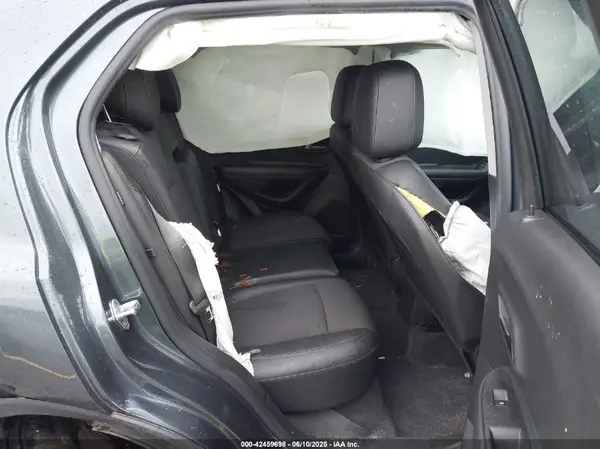 KL7CJLSM4NB564867 2022 CHEVROLET TRAX - Image 8