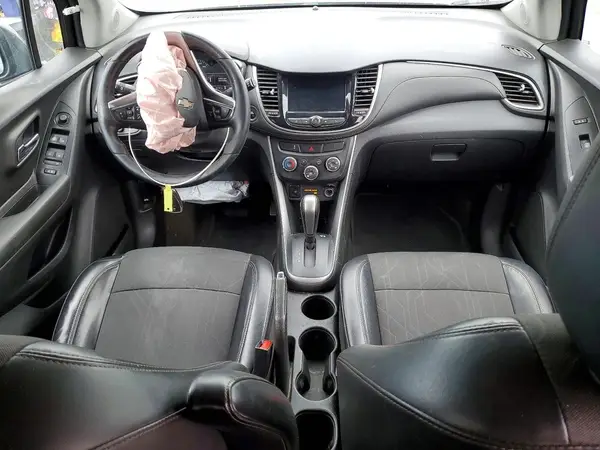 KL7CJLSM4NB566666 2022 CHEVROLET TRAX - Image 8