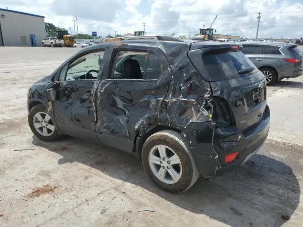 KL7CJLSM5MB361131 2021 CHEVROLET TRAX - Image 2