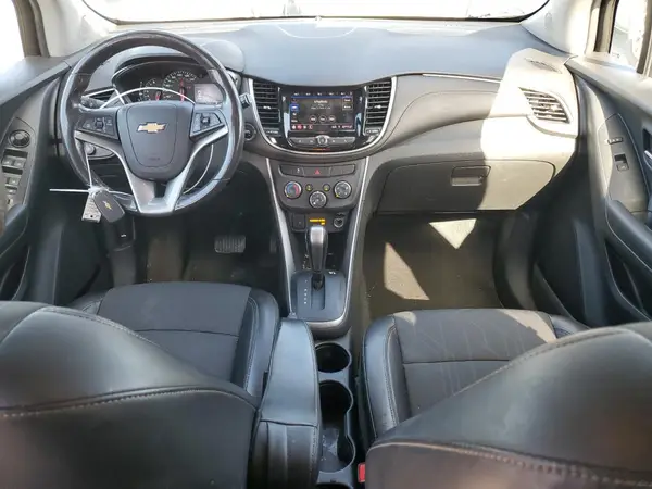 KL7CJLSM5MB371190 2021 CHEVROLET TRAX - Image 8