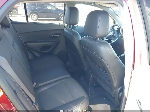 KL7CJLSM5MB373778 2021 CHEVROLET TRAX - Image 8