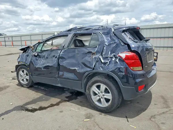 KL7CJLSM5NB547446 2022 CHEVROLET TRAX - Image 2