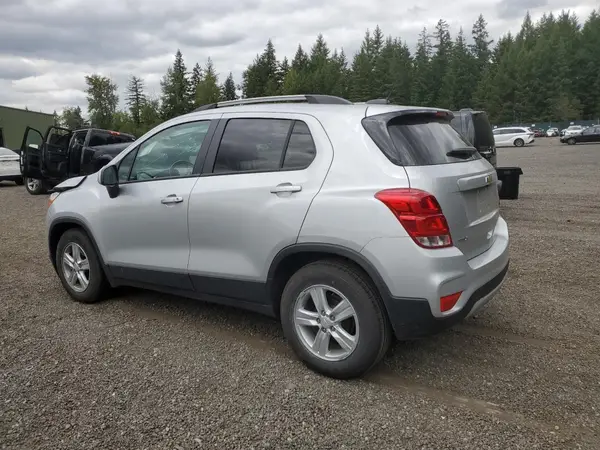 KL7CJLSM5NB564988 2022 CHEVROLET TRAX - Image 2