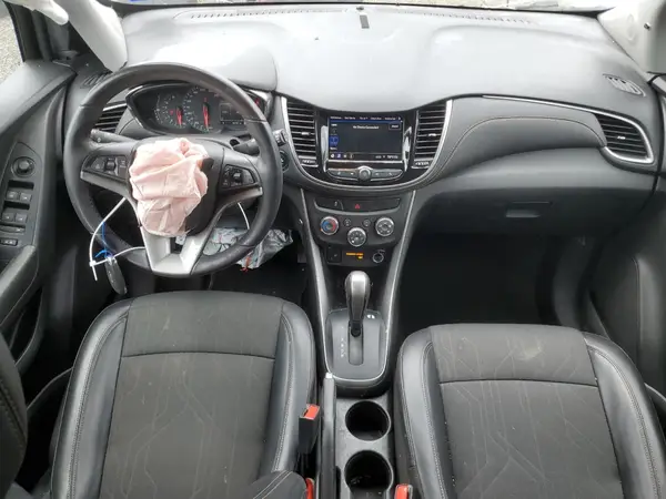 KL7CJLSM5NB564988 2022 CHEVROLET TRAX - Image 8