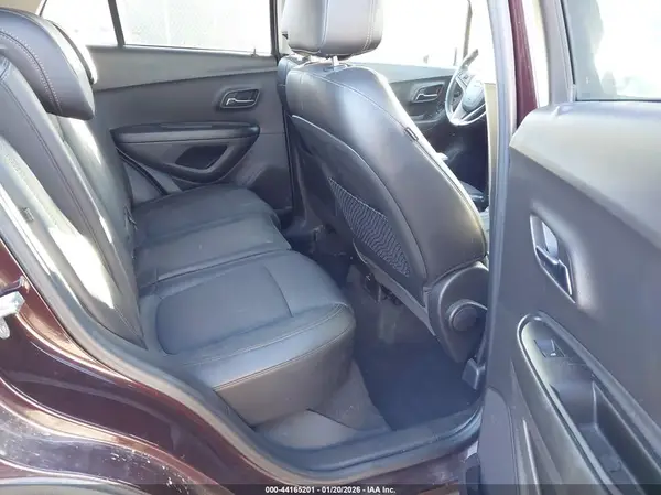 KL7CJLSM6MB369934 2021 CHEVROLET TRAX - Image 8