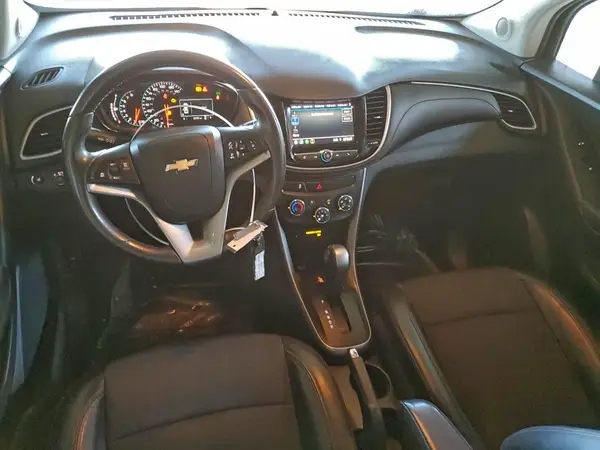 KL7CJLSM6MB374065 2021 CHEVROLET TRAX - Image 8