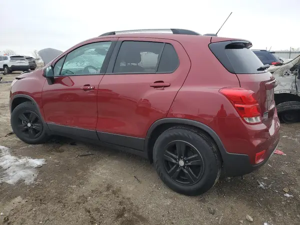 KL7CJLSM6MB375295 2021 CHEVROLET TRAX - Image 2