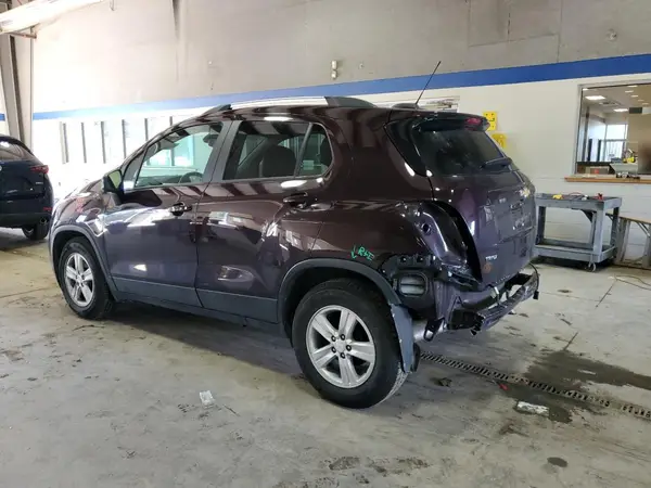 KL7CJLSM6MB375507 2021 CHEVROLET TRAX - Image 2