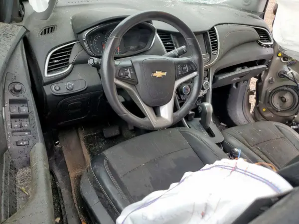 KL7CJLSM6NB567222 2022 CHEVROLET TRAX - Image 8