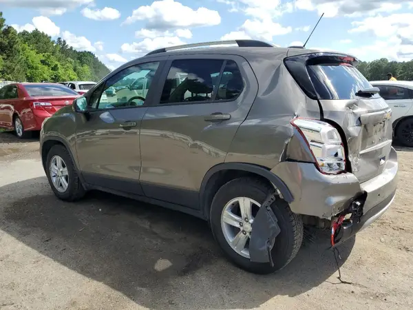 KL7CJLSM7MB360742 2021 CHEVROLET TRAX - Image 2