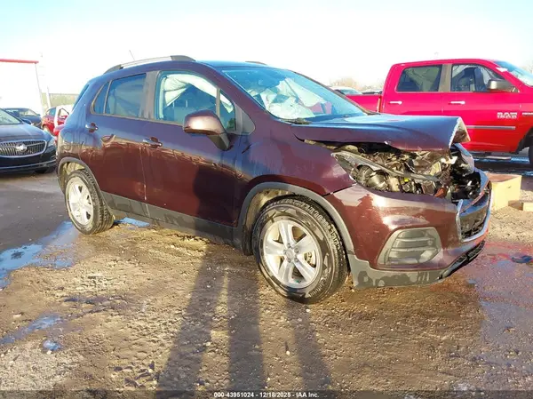 KL7CJLSM7MB368422 2021 CHEVROLET TRAX - Image 1
