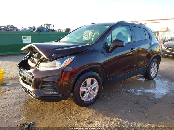 KL7CJLSM7MB368422 2021 CHEVROLET TRAX - Image 2
