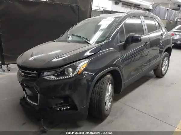 KL7CJLSM7NB547481 2022 CHEVROLET TRAX - Image 2