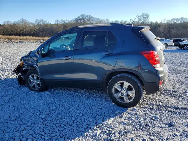 KL7CJLSM7NB559176 2022 CHEVROLET TRAX - Image 2