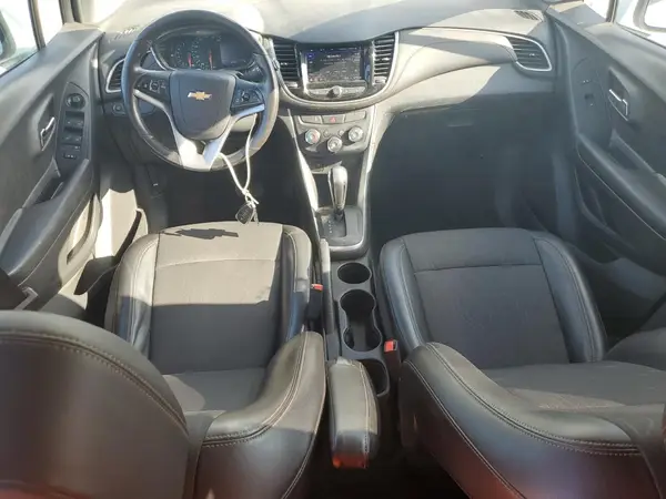 KL7CJLSM8MB374200 2021 CHEVROLET TRAX - Image 8