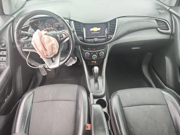 KL7CJLSM8MB375816 2021 CHEVROLET TRAX - Image 8