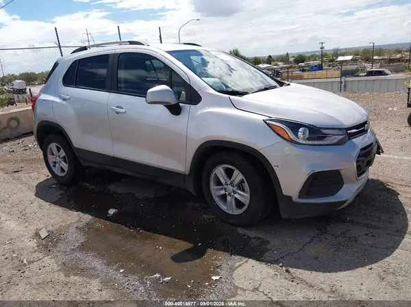 KL7CJLSM8NB565679 2022 CHEVROLET TRAX - Image 1
