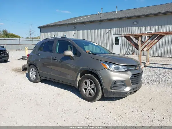 KL7CJLSM9MB362072 2021 CHEVROLET TRAX - Image 1
