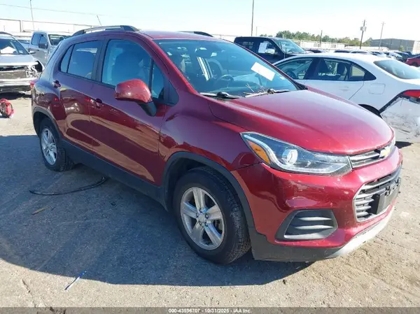 KL7CJLSM9MB368499 2021 CHEVROLET TRAX - Image 1