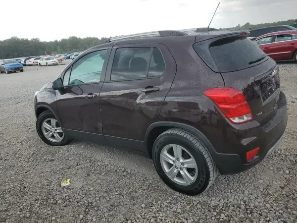 KL7CJLSM9MB370415 2021 CHEVROLET TRAX - Image 2