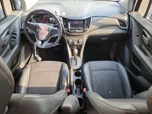 KL7CJLSM9NB560989 2022 CHEVROLET TRAX - Image 8