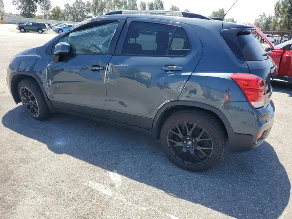KL7CJLSMXNB512269 2022 CHEVROLET TRAX - Image 2