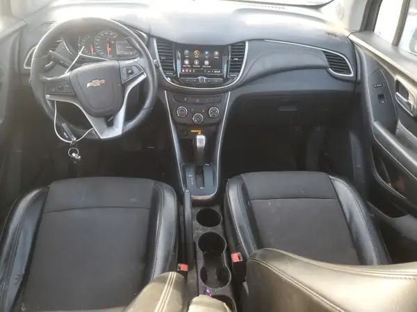 KL7CJLSMXNB564128 2022 CHEVROLET TRAX - Image 8