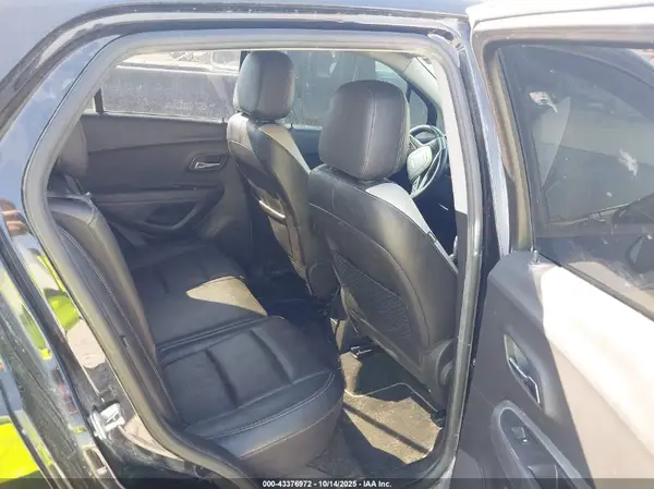 KL7CJMSB1JB601002 2018 CHEVROLET TRAX - Image 8