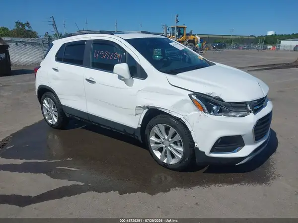 KL7CJMSB1LB317209 2020 CHEVROLET TRAX - Image 1