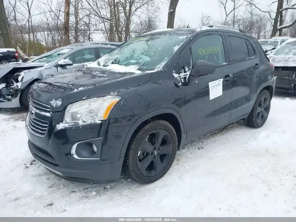 KL7CJMSB2GB684268 2016 CHEVROLET TRAX - Image 2