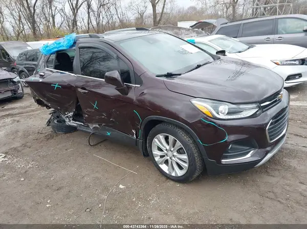 KL7CJMSB2LB353734 2020 CHEVROLET TRAX - Image 1