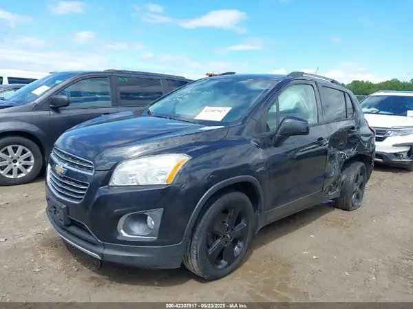 KL7CJMSB3GB634141 2016 CHEVROLET TRAX - Image 2