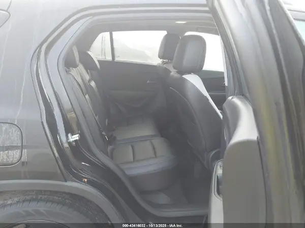 KL7CJMSB3JB519417 2018 CHEVROLET TRAX - Image 8