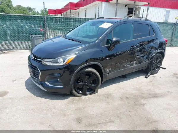 KL7CJMSB3JB519806 2018 CHEVROLET TRAX - Image 2