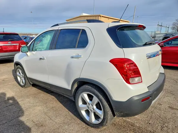 KL7CJMSB4GB700163 2016 CHEVROLET TRAX - Image 2