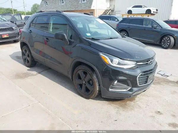 KL7CJMSB5JB571535 2018 CHEVROLET TRAX - Image 1