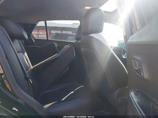 KL7CJMSB5KB745153 2019 CHEVROLET TRAX - Image 8