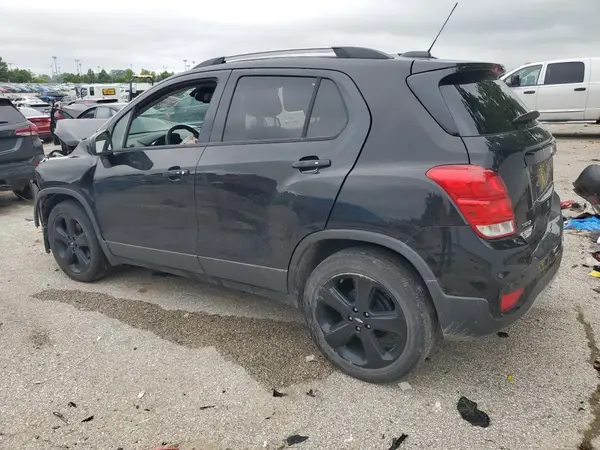 KL7CJMSB6JB602369 2018 CHEVROLET TRAX - Image 2