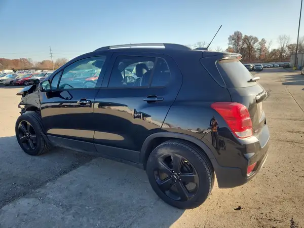 KL7CJMSB6JB648803 2018 CHEVROLET TRAX - Image 2