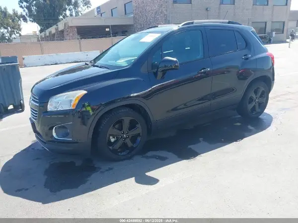 KL7CJMSB7GB717667 2016 CHEVROLET TRAX - Image 2